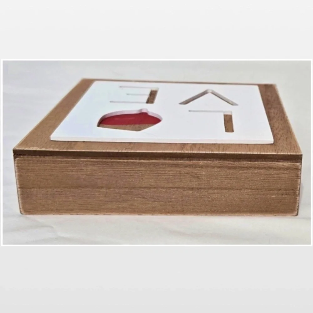 New Room &Retreat Sign Wood Block Love Box Home Décor Red Wine 2 Dimensional NWT